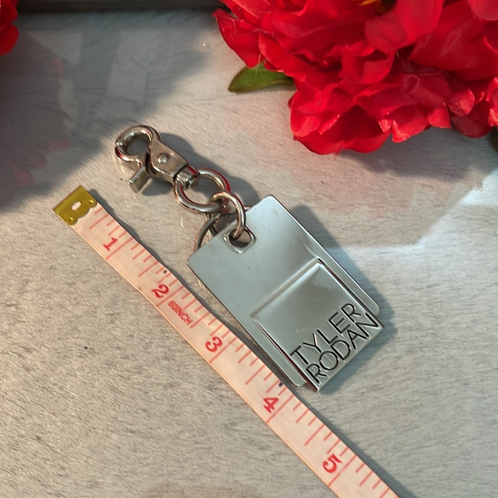 Tyler Rodan Keychain - Picture 4 of 5